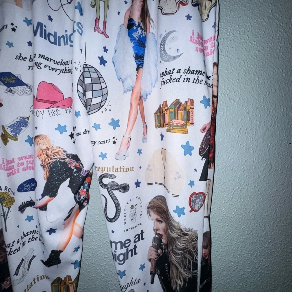 Taylor Swift Swiftie Graphic Lounge Pants w Pockets Size Medium - Picture 12 of 13